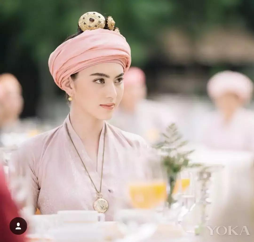 泰国第一美人热巴,泰国比利时混血神颜