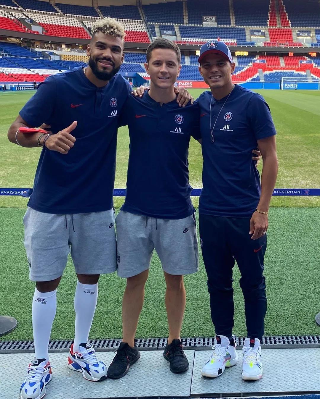 祝好！蒂亚戈-席尔瓦正式告别大巴黎