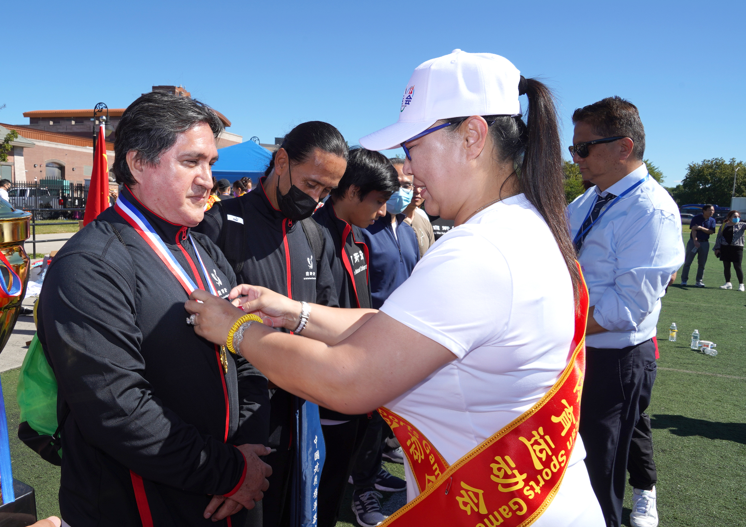 庆国庆70周年主题活动,庆国庆文艺汇演中国红