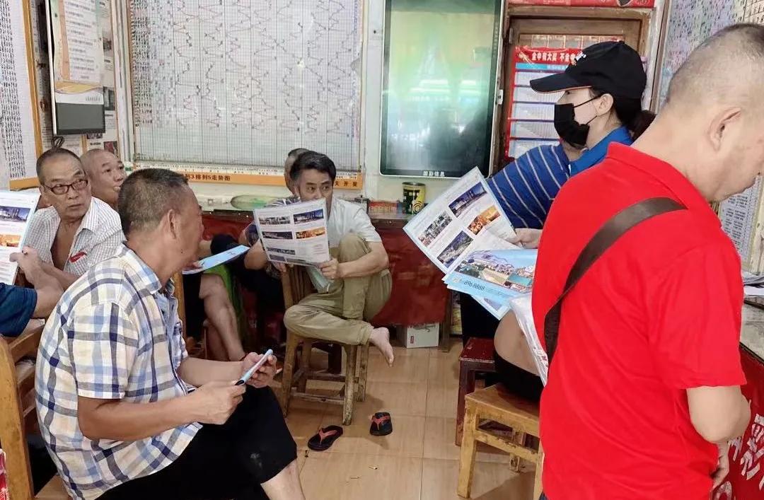 风中亮出你的旗,风中亮出自己的旗