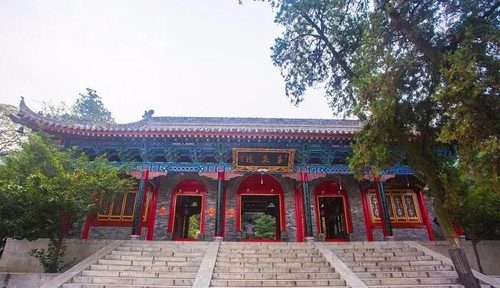 华山白天登山攻略详细,华山晚上徒步登山详细攻略