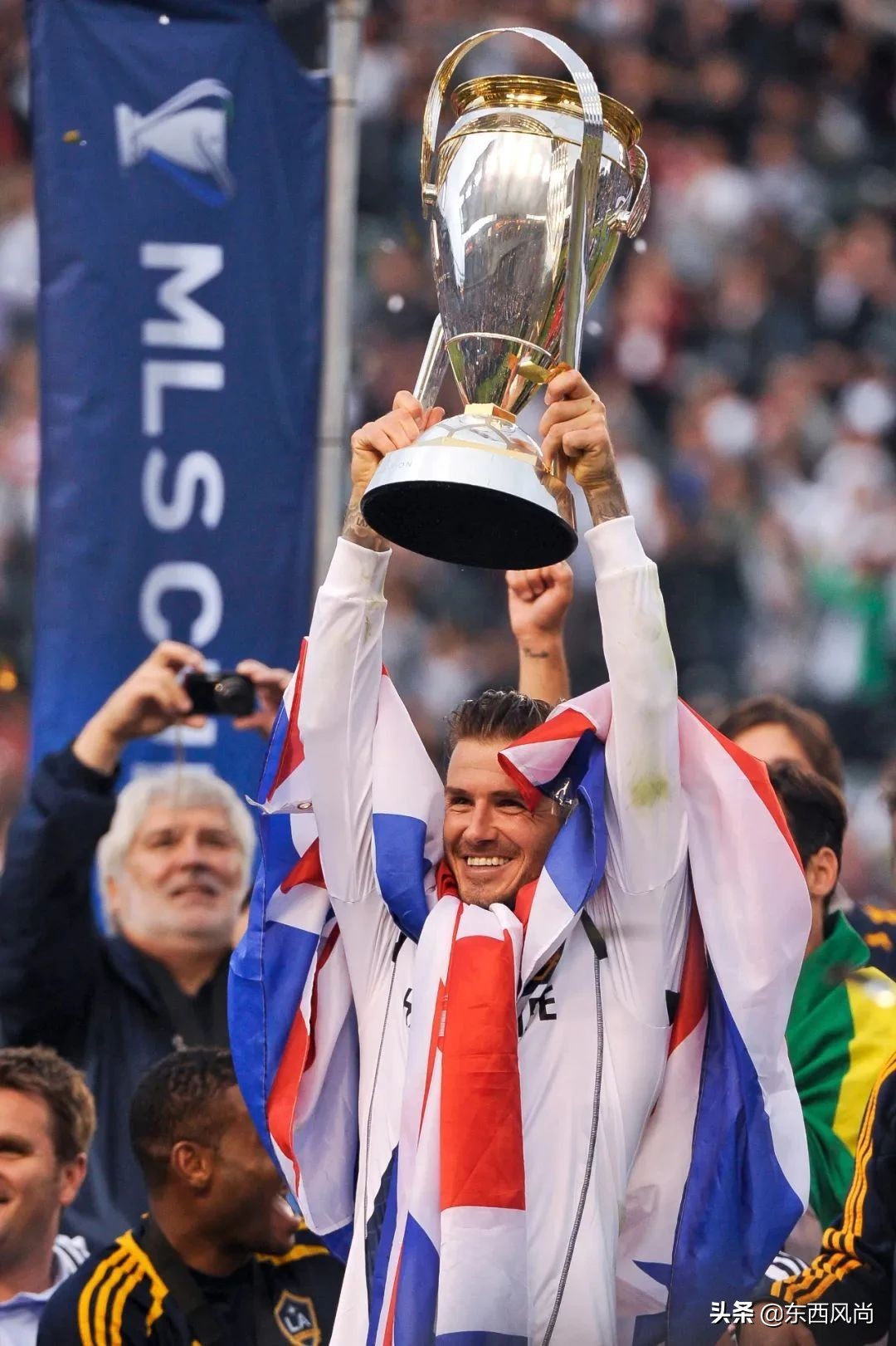 47岁贝克汉姆亮相看台帅气依旧,贝克汉姆帅照