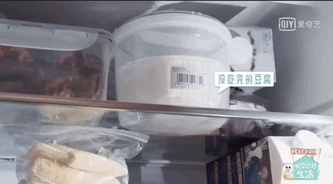 明星的现实生活是怎么样的,明星的生活与普通人有什么不一样