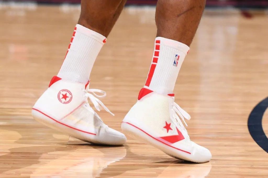 塔克谈最有意义的球鞋,pj塔克上脚最便宜的球鞋