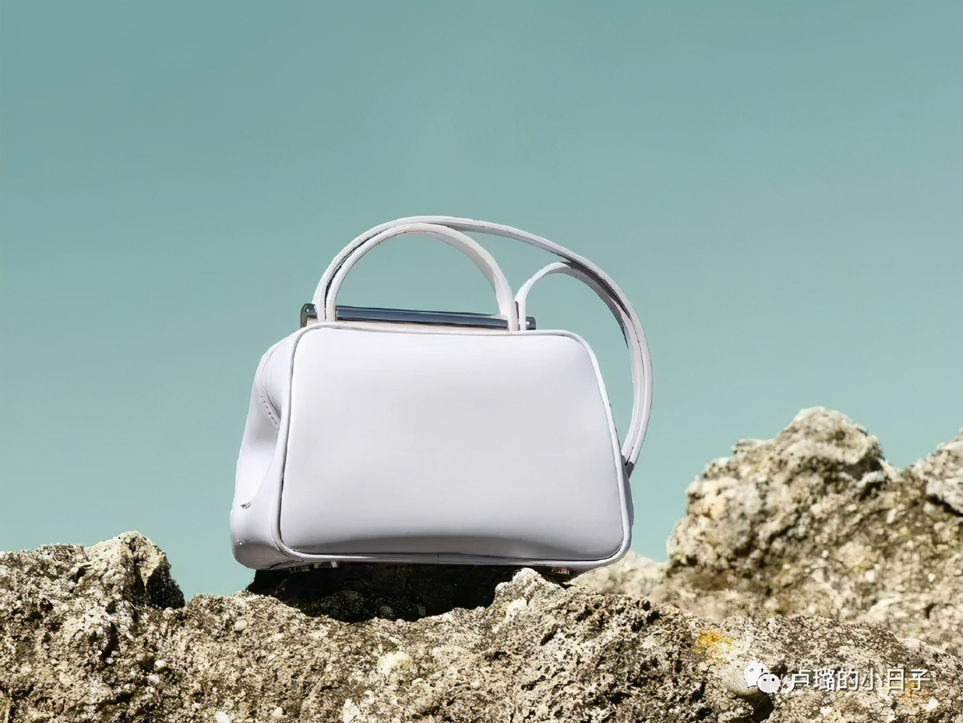 要说高级感的包，标配一定是白色包
