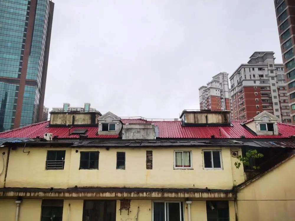 物业重新做防水后漏水了谁负责,小区改造造成漏水谁负责