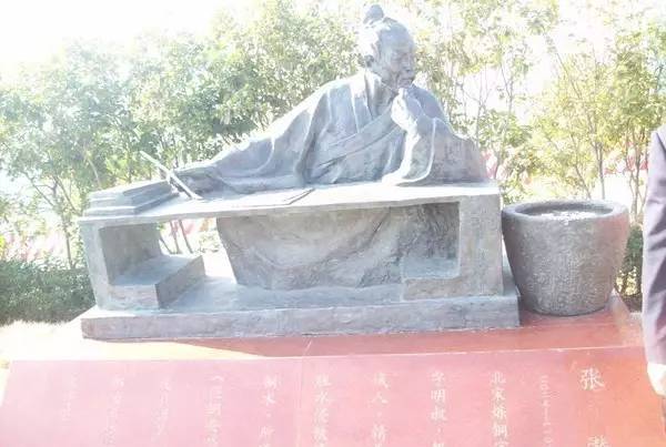 江西有座军工厂，级别副厅，分迁方志敏家乡，老厂污染环境被拆除