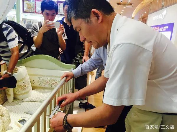 如何让婴儿床更有安全感,怎么正确使用婴儿床