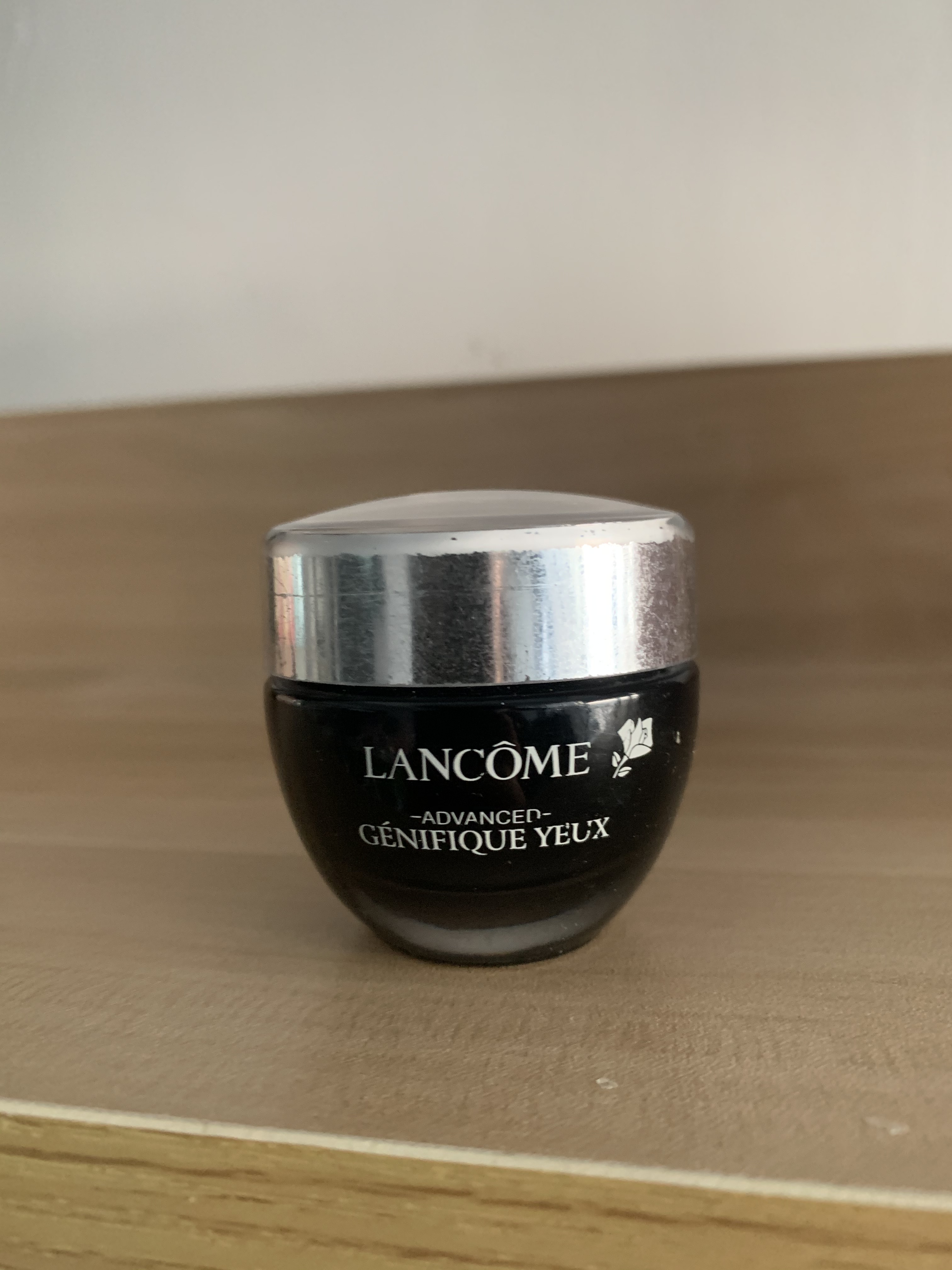 淡化黑眼圈平价眼霜测评红榜,2020年眼霜祛除黑眼圈哪个牌子好