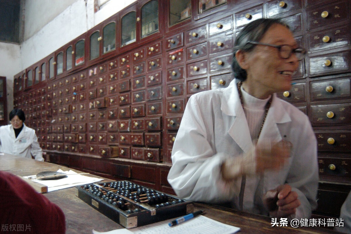 老年人七八天不上厕所怎么办,老年人便秘8天不排便怎么办