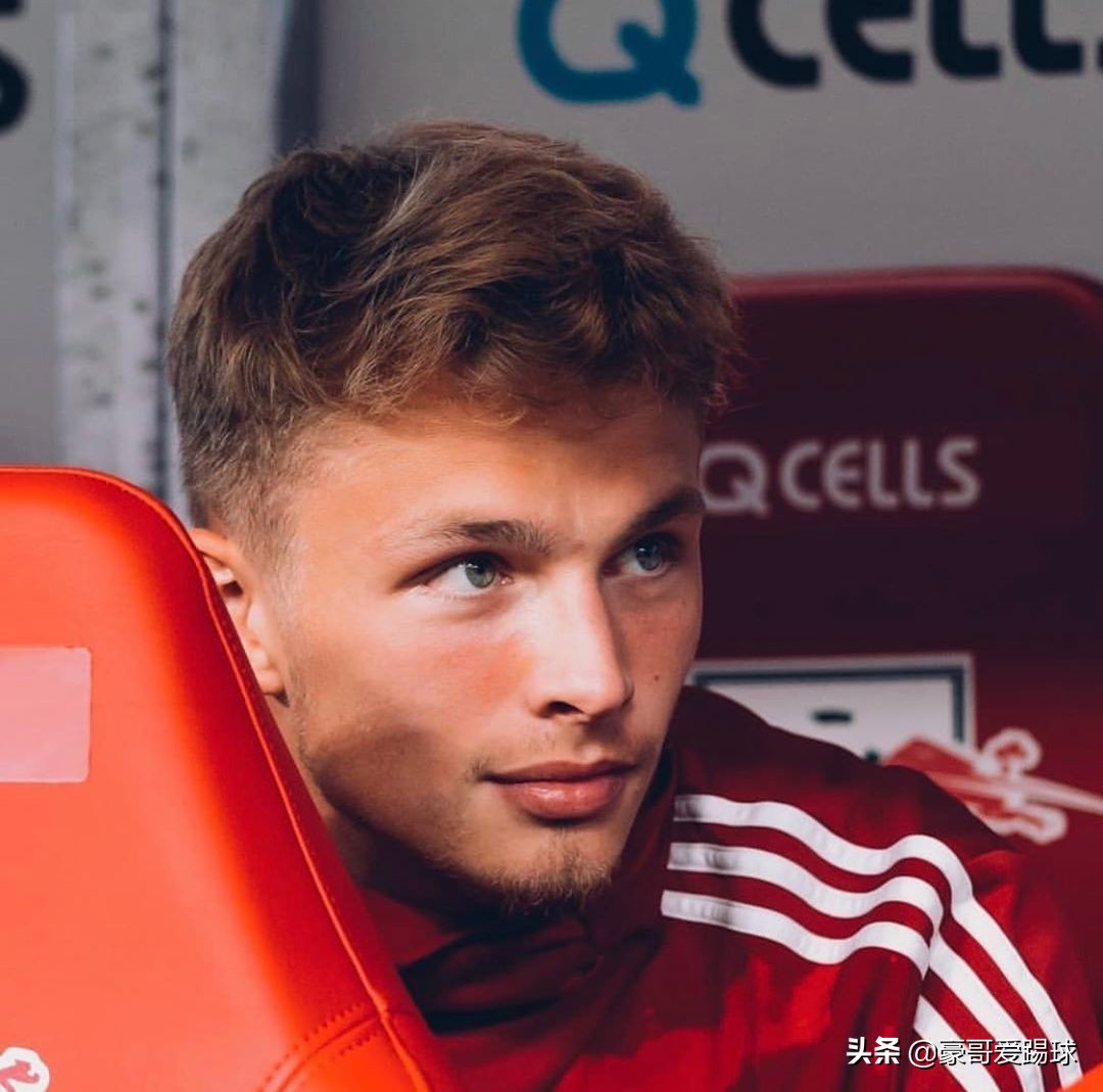 fm足球经理2021无锋阵,fm2020足球经理