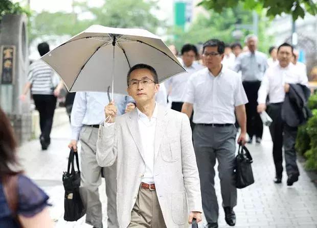 我们*底卧**虎扑，发现直男都想做这件事