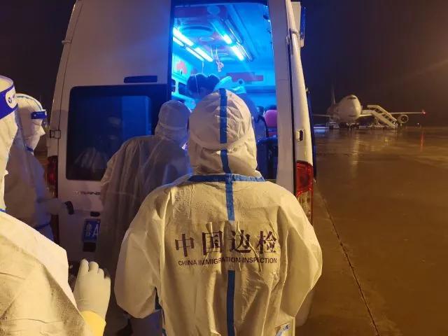 济南边检站助力日籍昏迷儿童快速出境救治