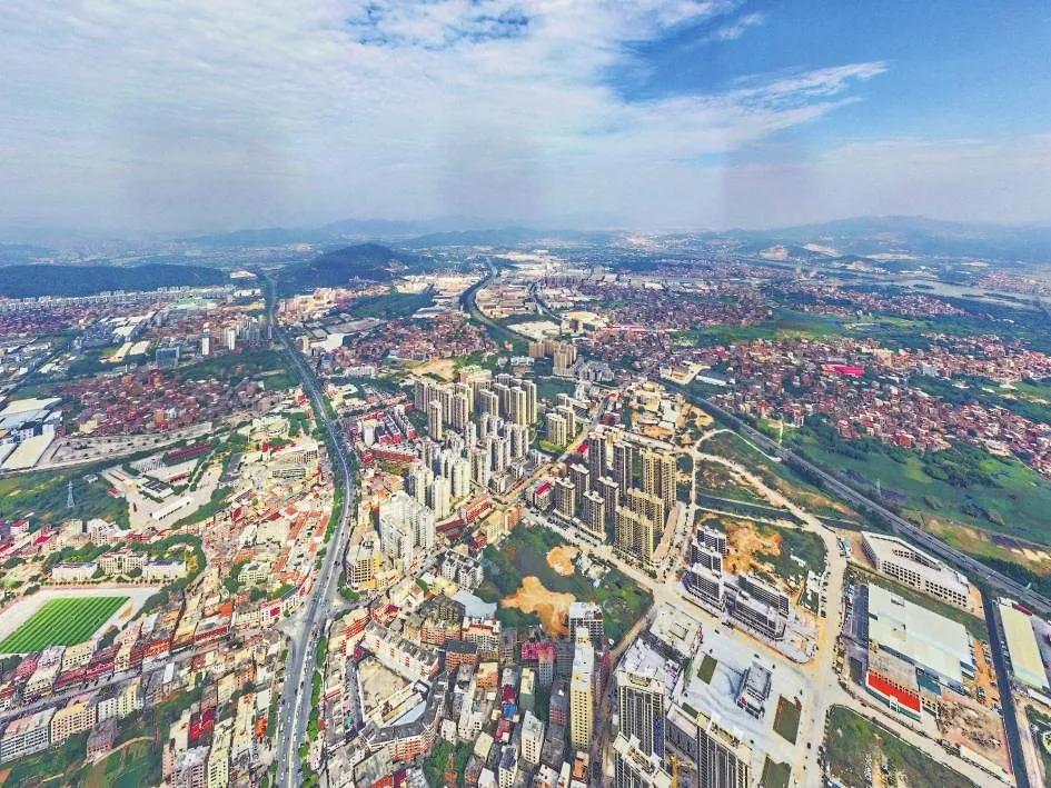 凝心聚力谋新篇砥砺奋进创佳绩,凝心聚力谋发展追赶超越谱新篇