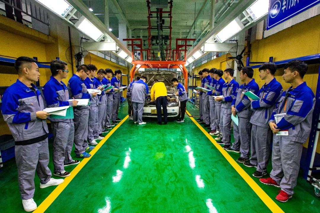 探校四川,成都汽车职业技术学校研学基地