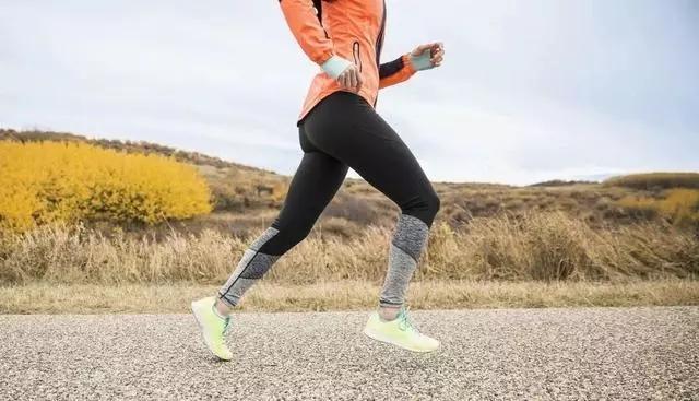 瑜伽治膝盖疼最好的方法,膝盖疼痛最新疗法之运动疗法