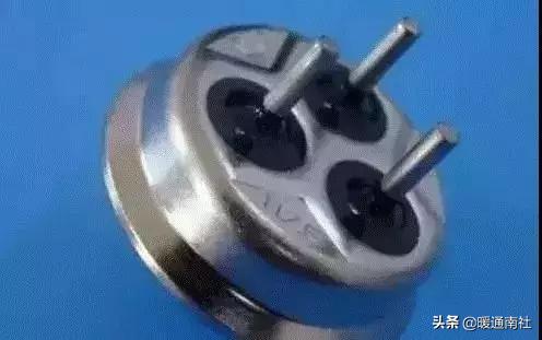 冷媒泄漏安全吗,冷媒泄露的初期征兆