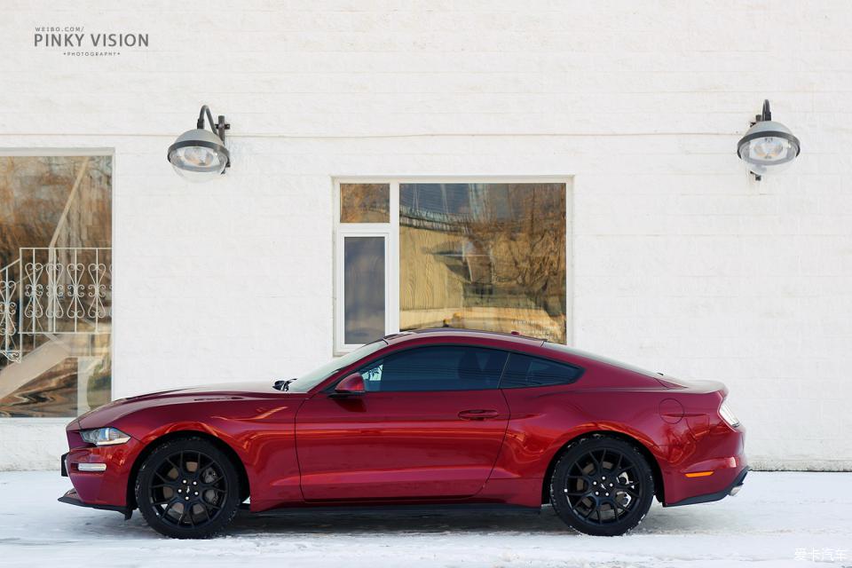 野马mustang宝石红,mustang提车真实评价