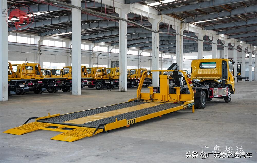 蓝牌平板清障车价钱,选购指南一拖二平板清障车费用