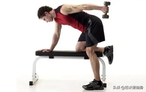 练肱三头肌避免小臂代偿,手臂肌肉训练三头肌在家