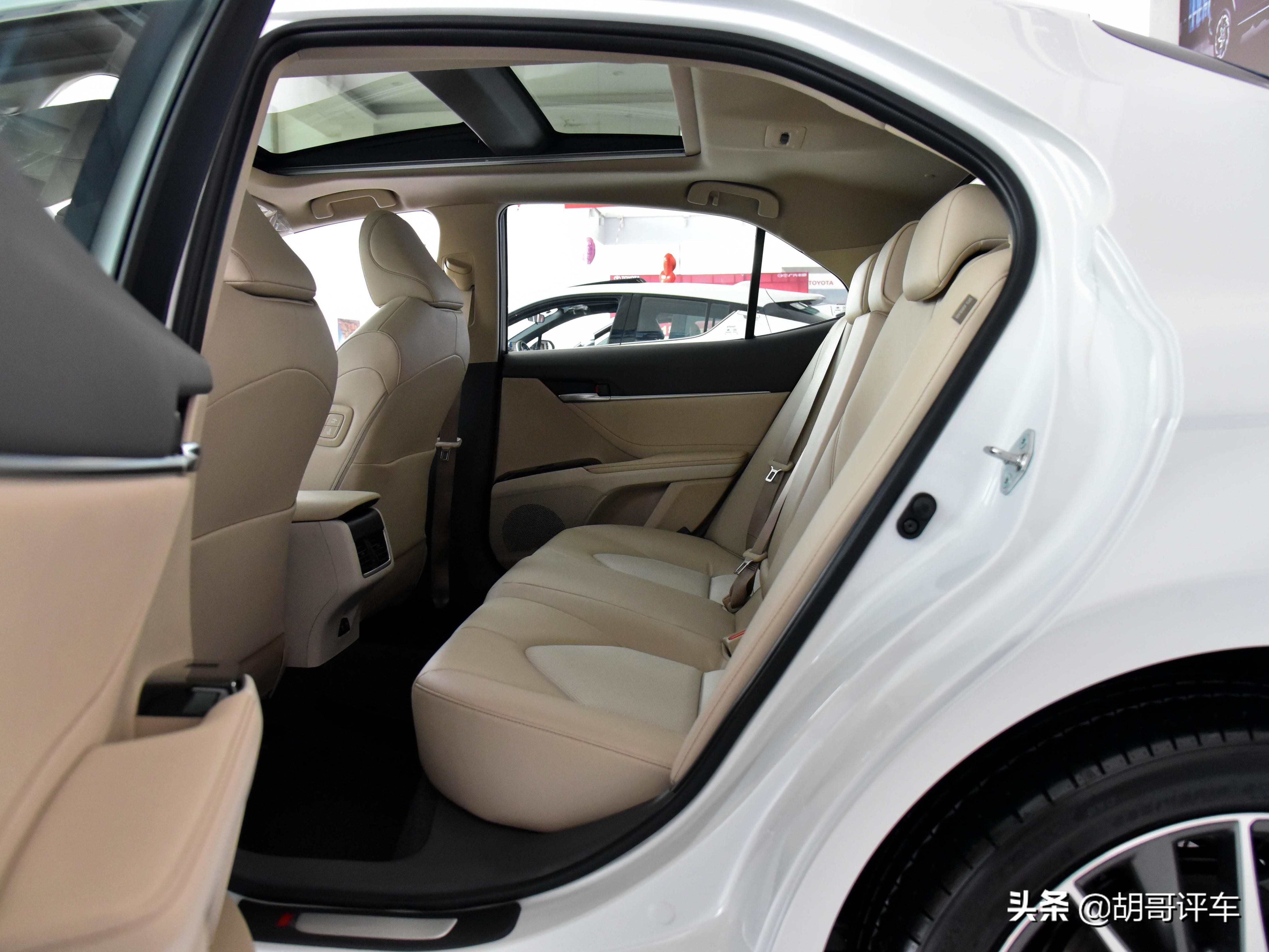 质量好价格便宜的b级车,丰田凯美瑞实力有多强哪款值得买