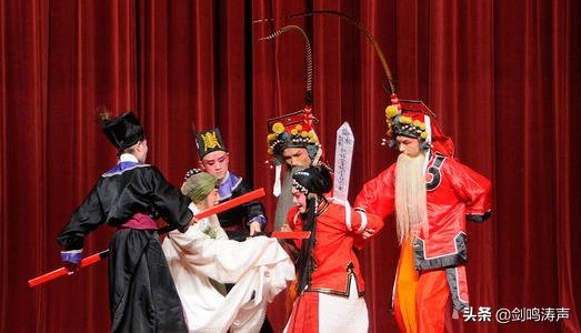 高中语文必修4第1课窦娥冤讲课,高中语文必修四窦娥冤课本答案