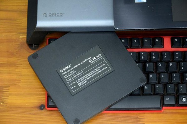 免驱刻录光驱,一专且多能