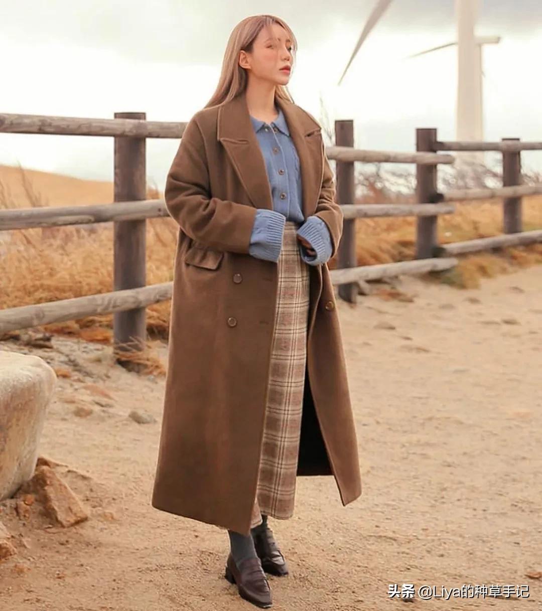 半裙+外套，连衣裙+外套=今春王炸组合