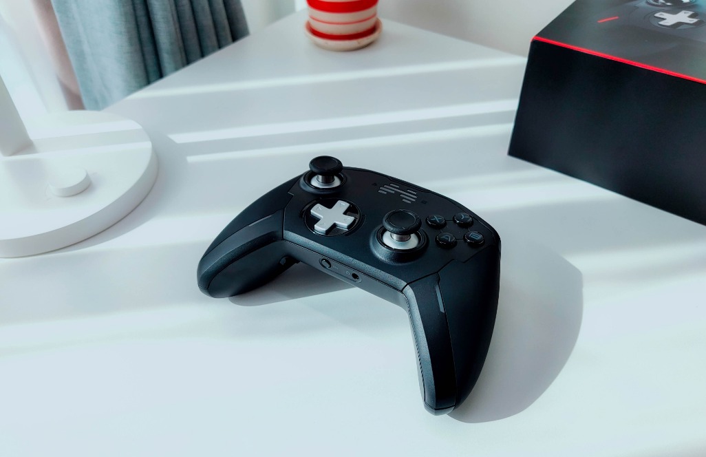 北通宙斯精英机械游戏手柄套装版,宙斯机械手柄