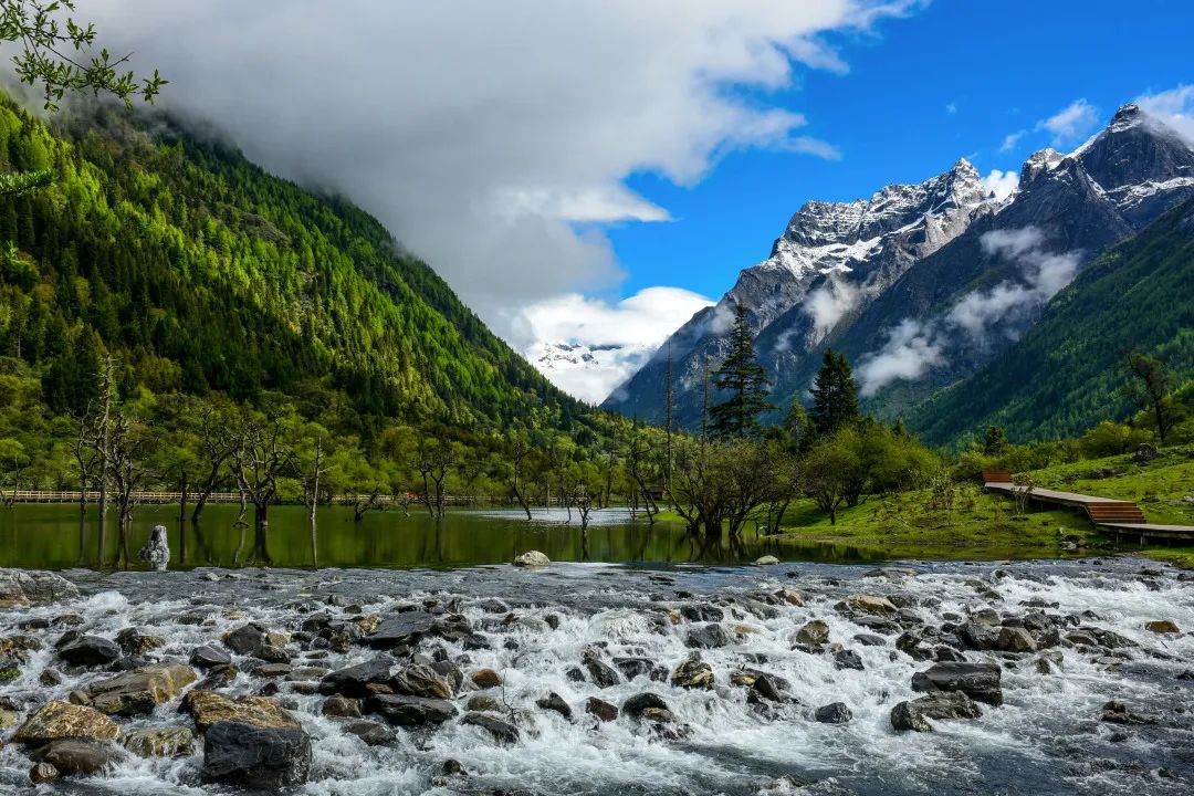 人的一生一定要去一次四姑娘山,四姑娘山适合一个人吗