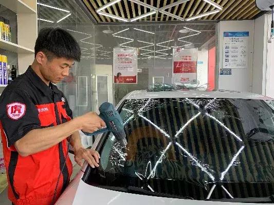 4s店贴膜要送的还是要加钱的,4s店送的原厂贴膜到底好不好