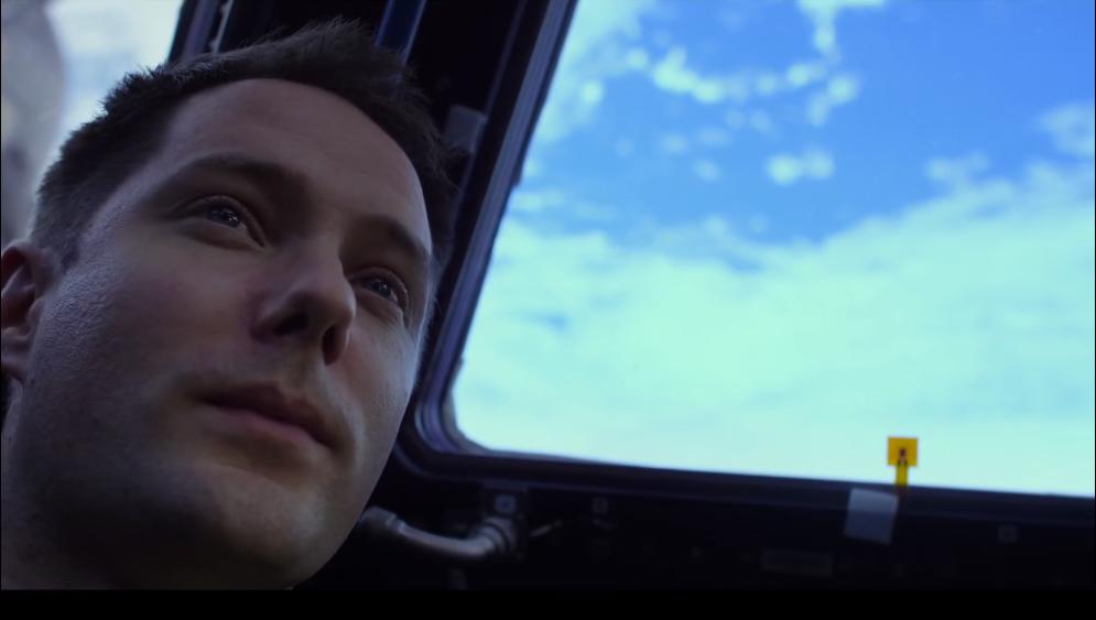 被这个法国帅气宇航员迷倒!网友:法国人真TM浪漫