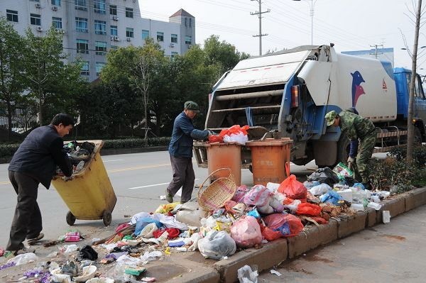 1992年山西工人捡到发光圆柱,1992年山西一工人捡到一根金属棒