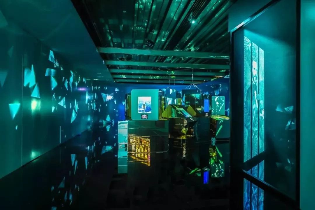 新网红夜市、鬼魅城堡、荧光夜跑…爱折腾的购物中心都这样做活动