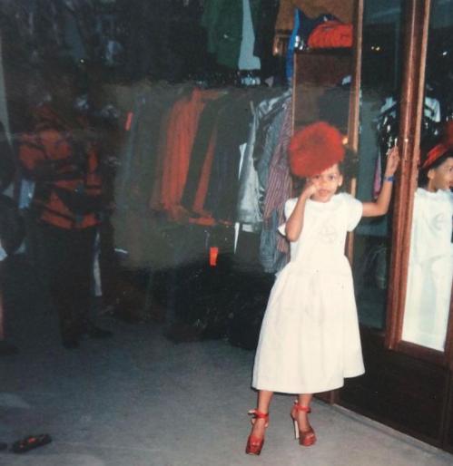 非洲巨富私生女嫁英国帅侯爵，却被婆婆嫌糟蹋400年血脉？