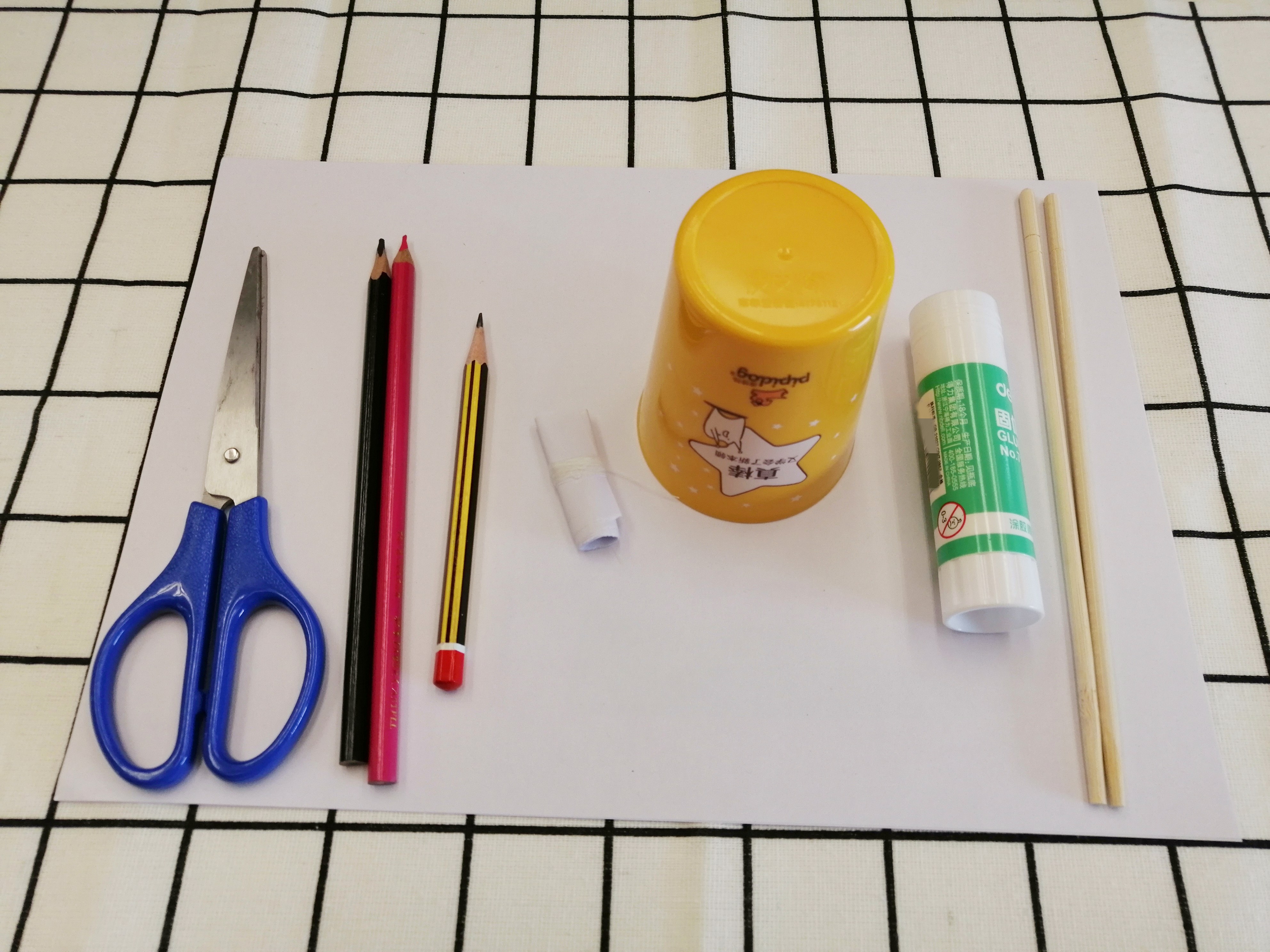 小白兔灯笼教程,怎样才能做可爱的小兔兔灯笼