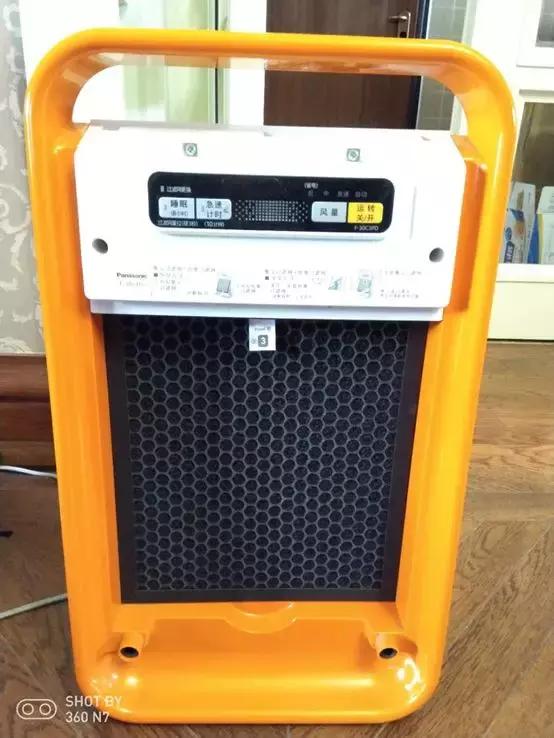 松下空气净化器纳米水离子,松下空气净化器集尘过滤网清洗