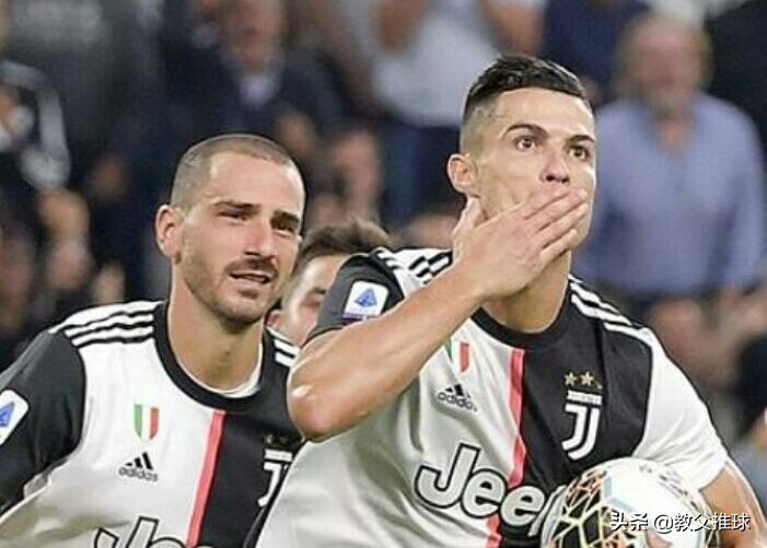 足坛某一领域5大王者！个个实至名归，范尼贝利上榜，C罗排第2