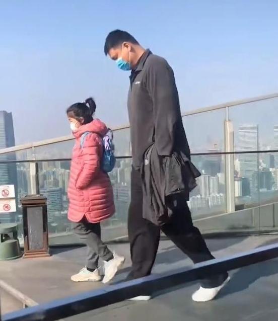 姚明女儿2017身高,姚明女儿最新身高曝光