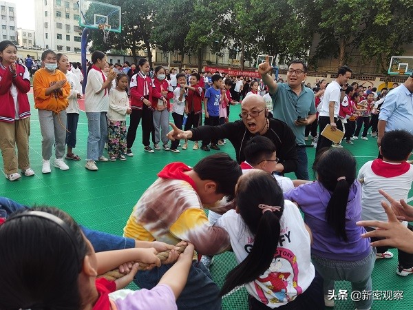 红军小学羽毛球,七一小学拔河