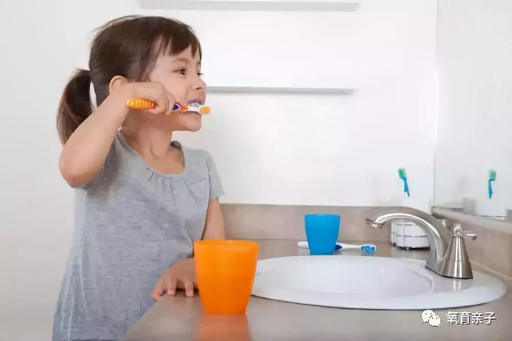 乳牙烂光光,居然还能重建?宝宝的牙齿有救了