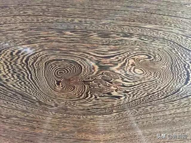 鸡翅木扫帚有何寓意,鸡翅木醒狮寓意