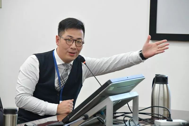 新浪微博文图直播ACT国际课程联盟成立大会