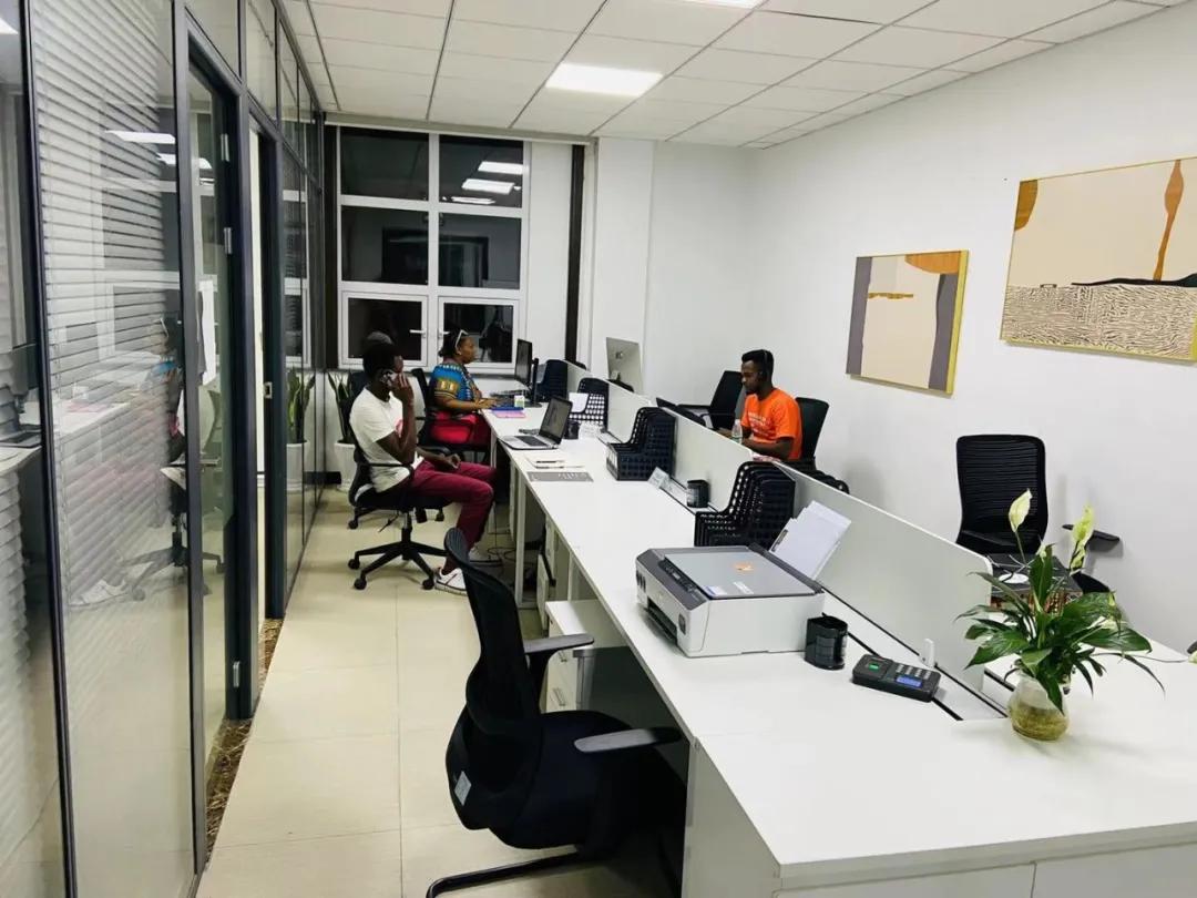 新华社点赞！唐平的电商梦，从一碗吃不到的乌咖喱开始……