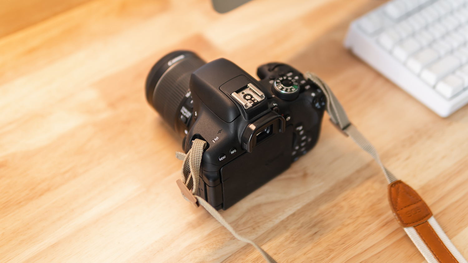 新手佳能相机eos750d,佳能eos750d优缺点