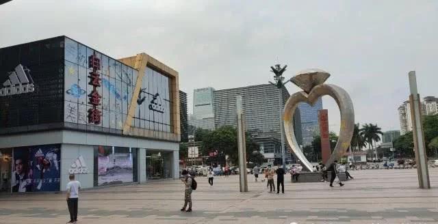 广州白云万达广场怎么样,广州白云万达广场一楼