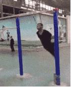 撞树、火疗、喝尿....谁是土法养生界的霸主？