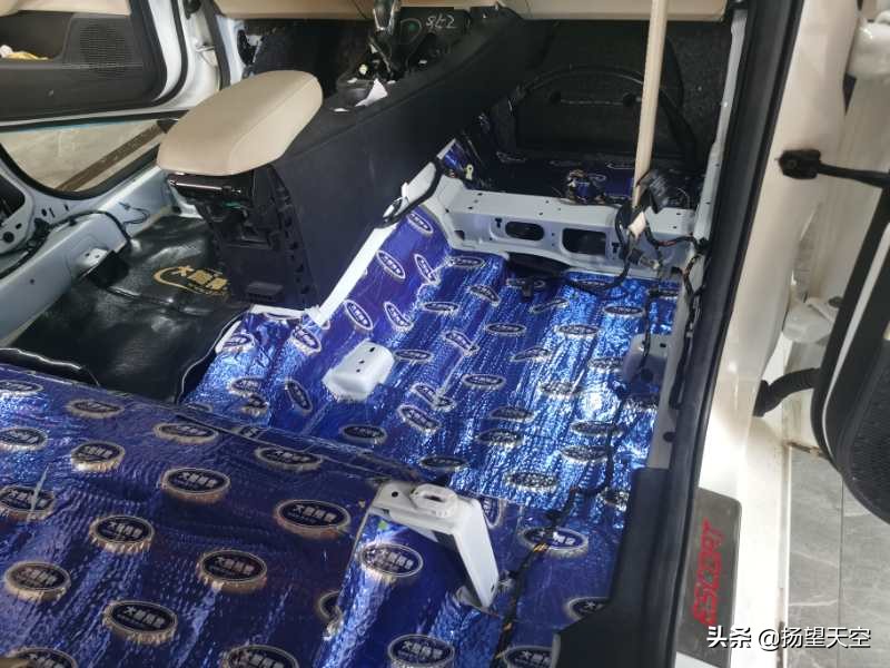 福睿斯内饰异味怎么处理,福睿斯冬季冷车时暖风异味