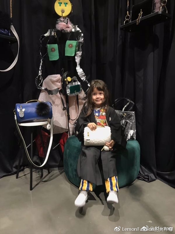 Rfactory:撬开你脑洞的造梦工厂