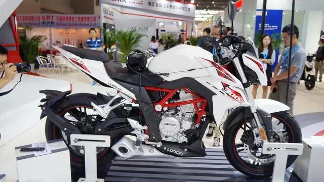 隆鑫新款摩托车,隆鑫发动机街车